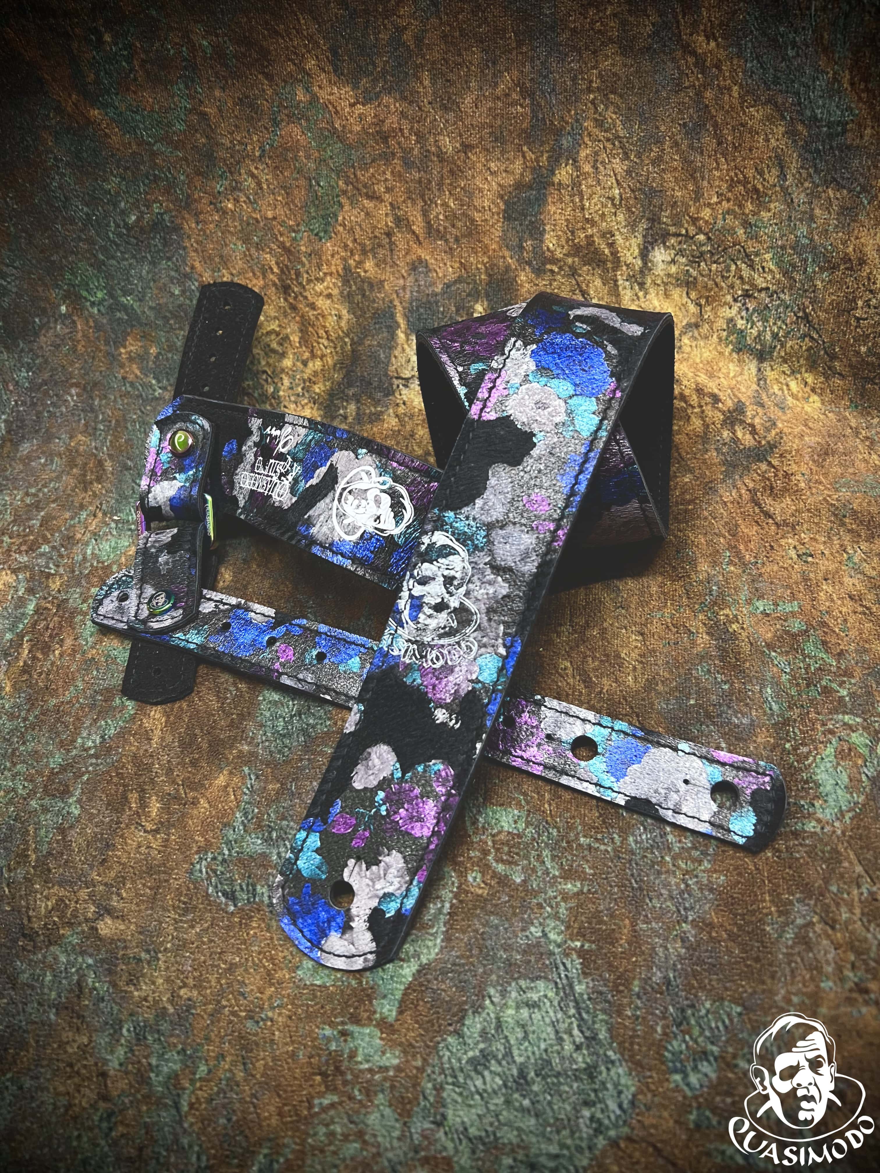 Image of Limited edition custom guitar strap-Face-Limit Design-L-283