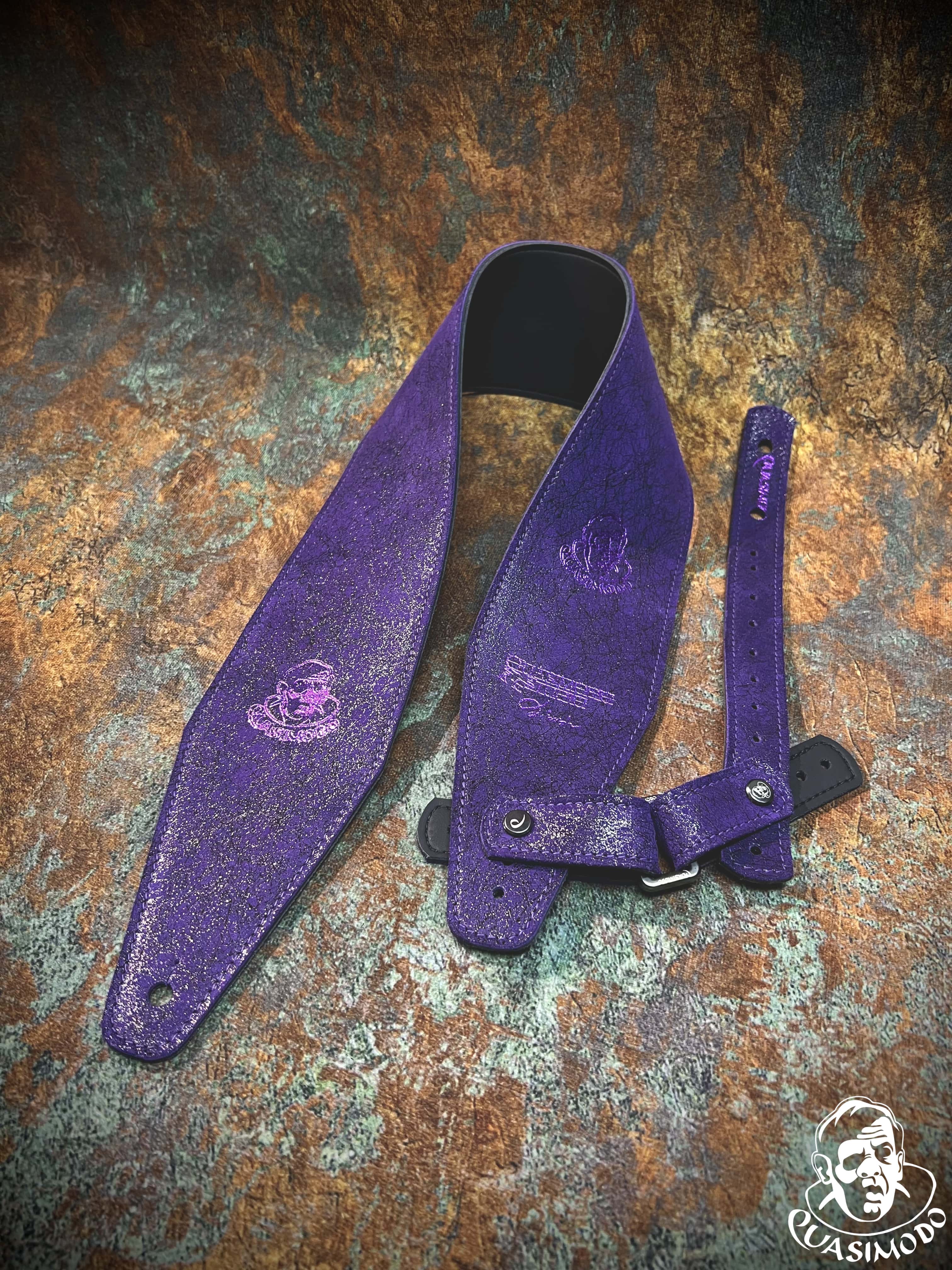 Image of Limited edition custom guitar strap-Face-Limit Design-L-285