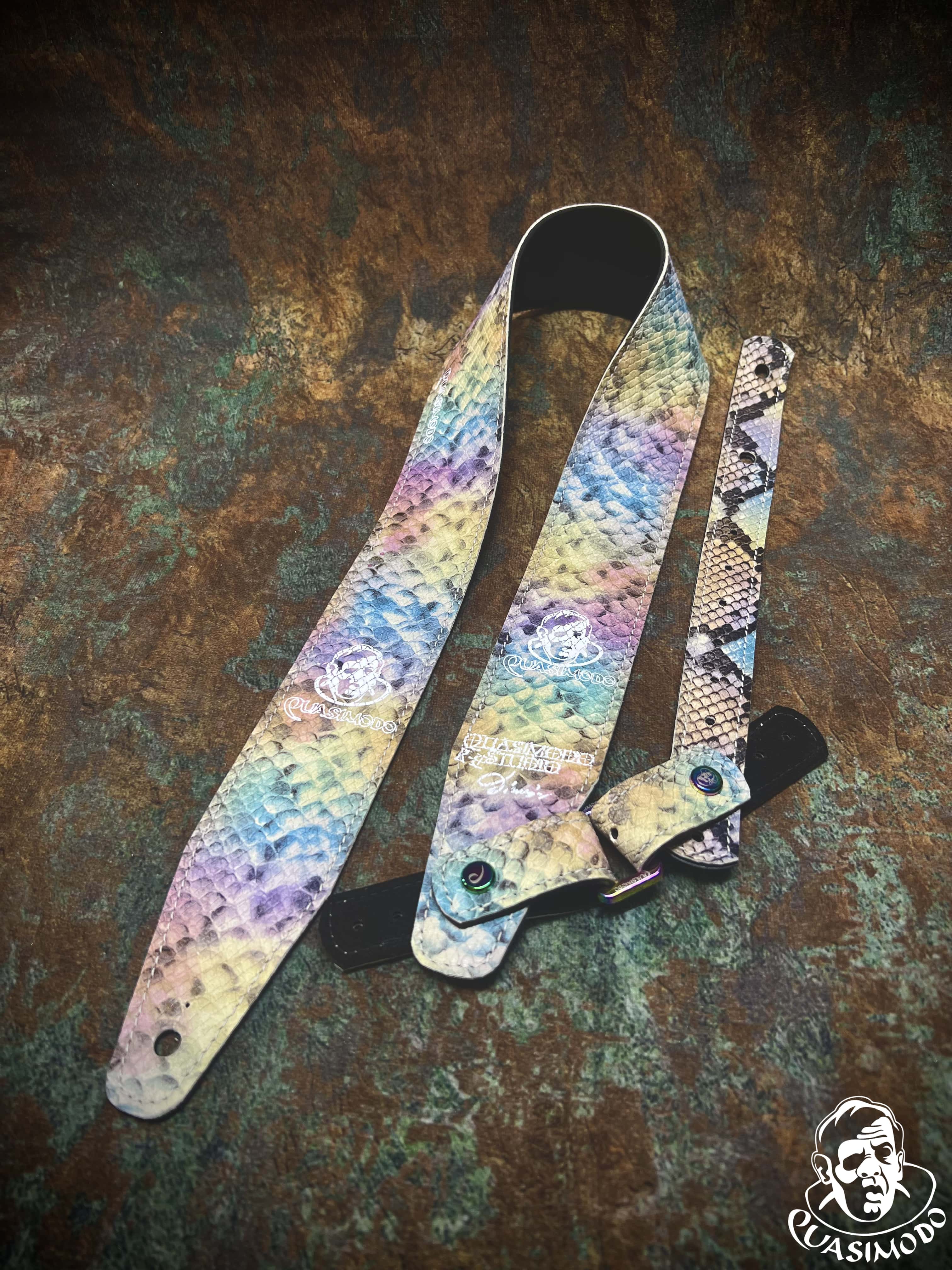 Image of Limited edition custom guitar strap-Face-Limit Design-L-301