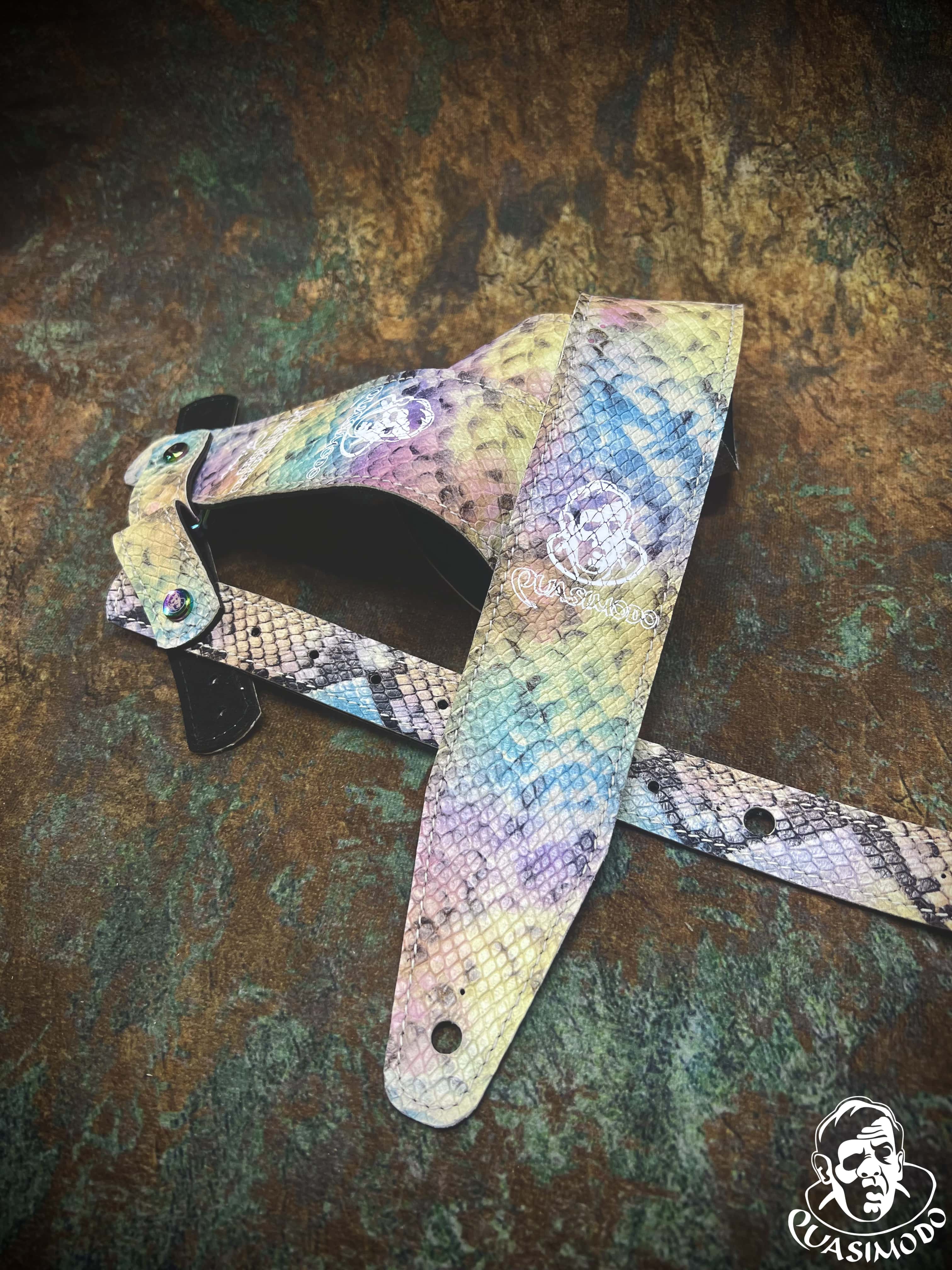 Image of Limited edition custom guitar strap-Face-Limit Design-L-301