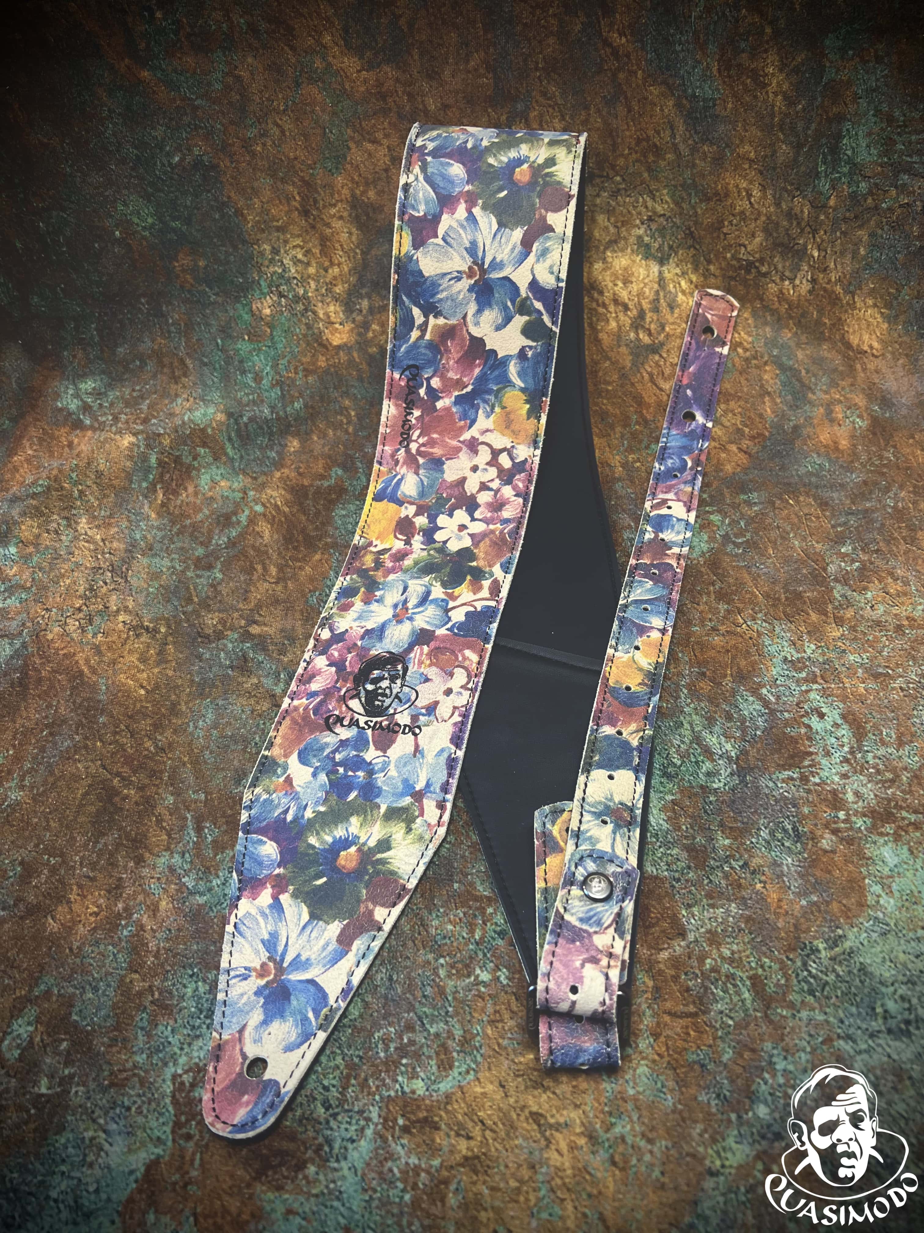 Image of Limited edition custom guitar strap-Face-Limit Design-L-307