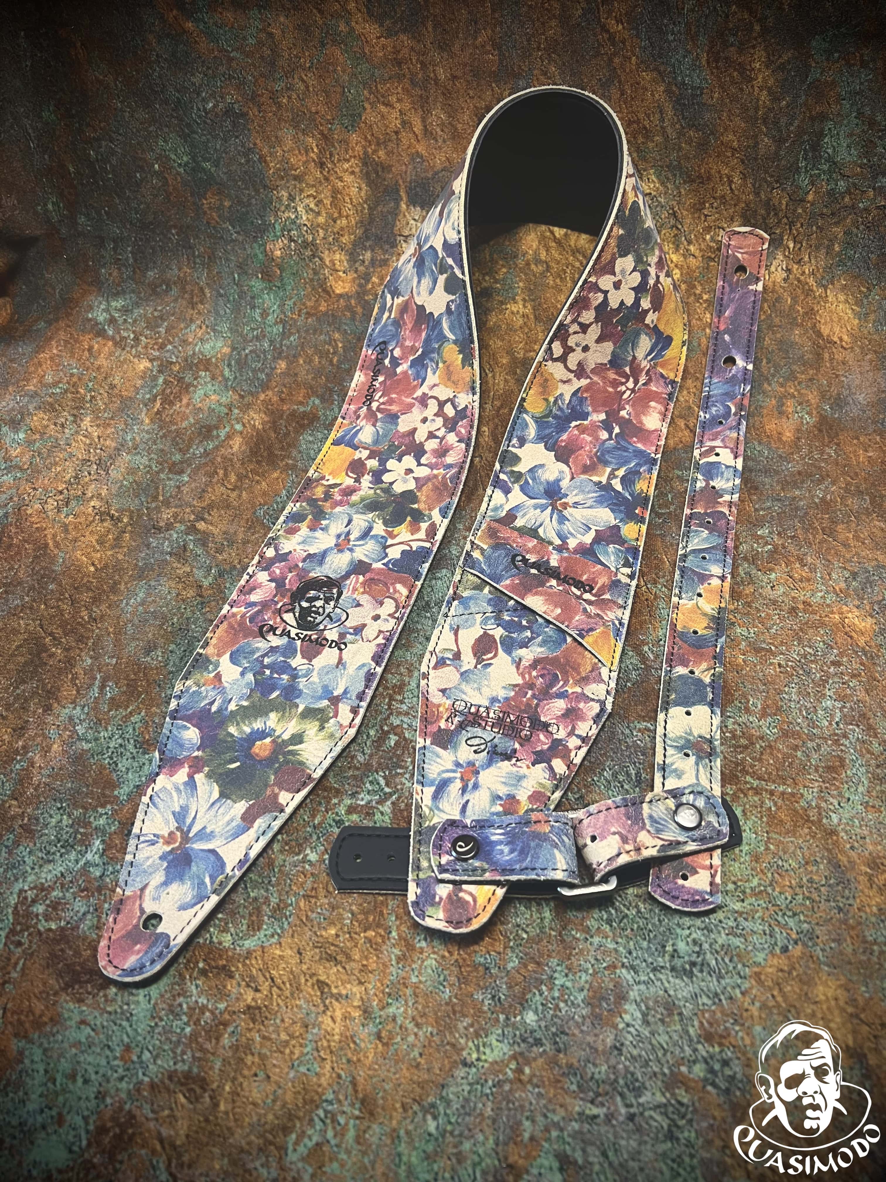 Image of Limited edition custom guitar strap-Face-Limit Design-L-307