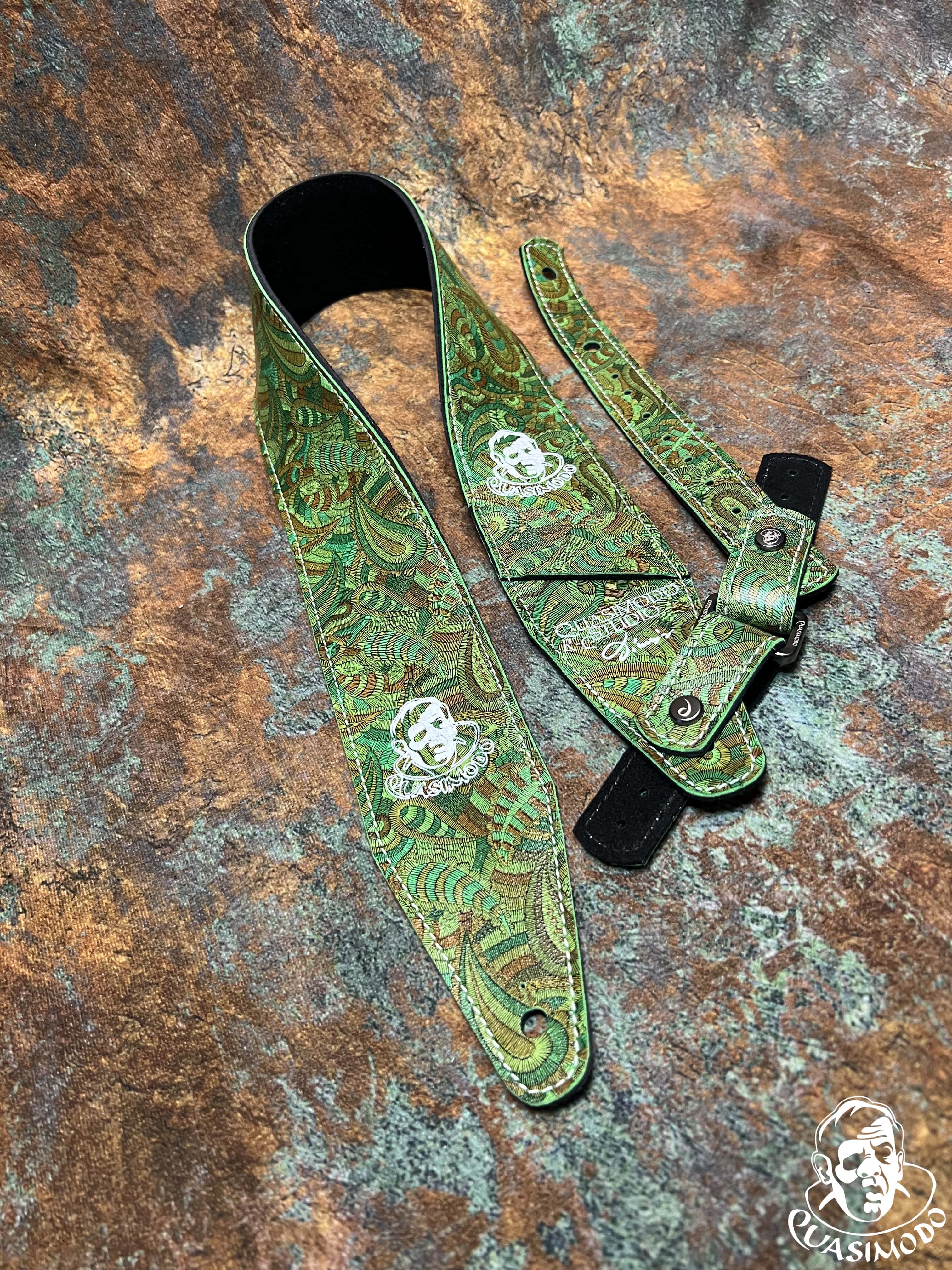 Image of Limited edition custom guitar strap-Face-Limit Design-L-312