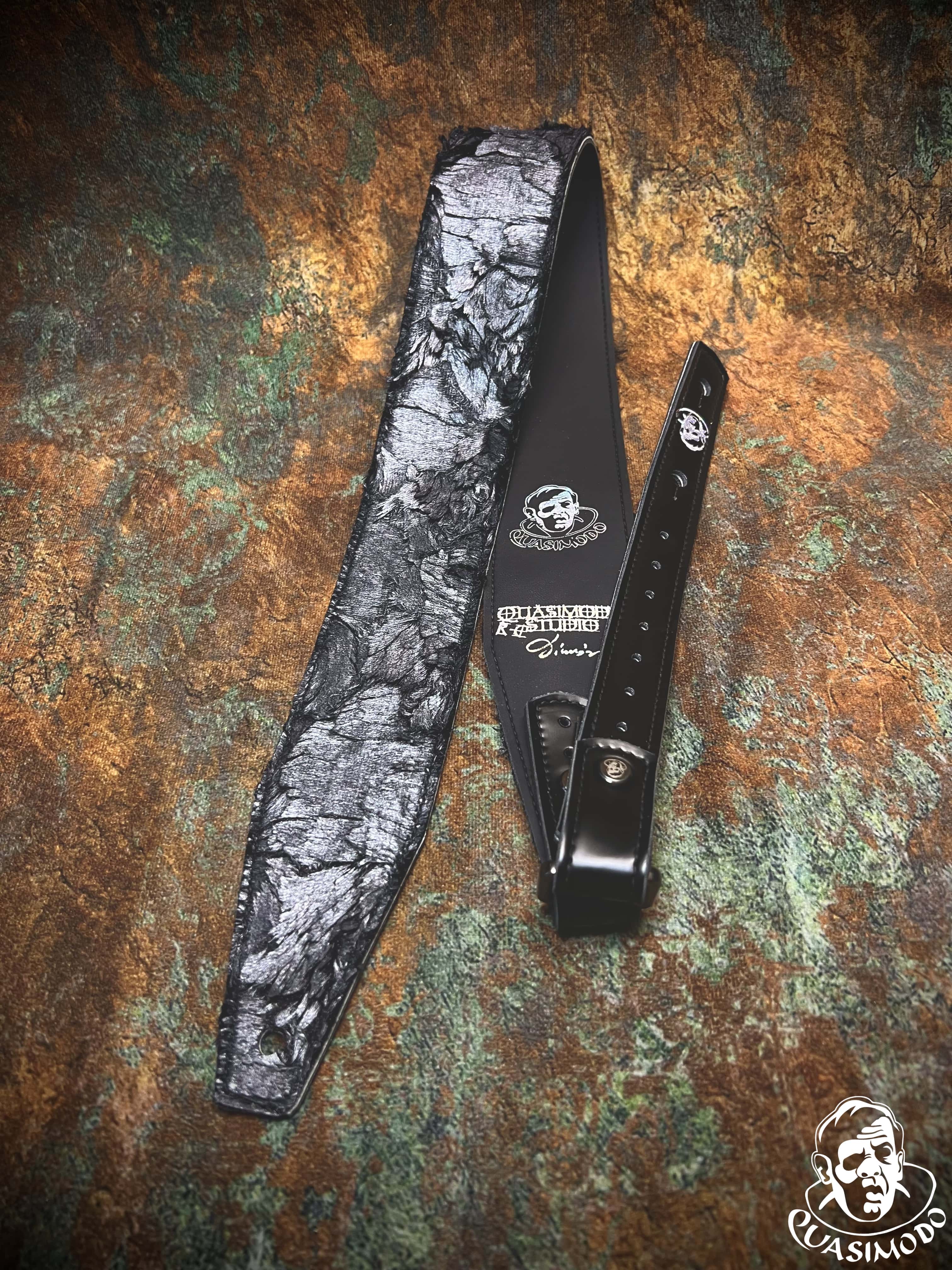 Image of Limited edition custom guitar strap-Face-Limit Design-L-314