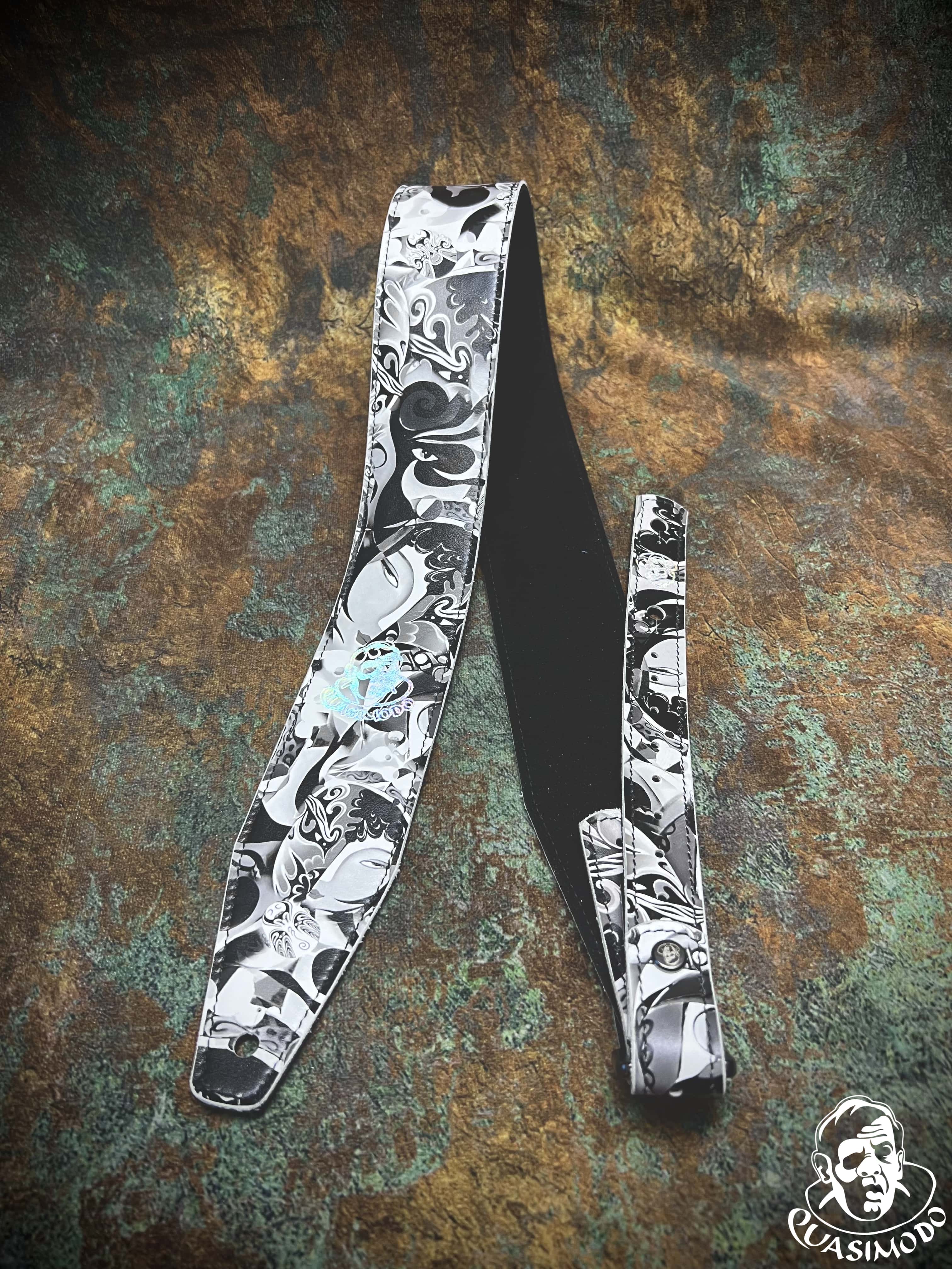 Image of Limited edition custom guitar strap-Face-Limit Design-L-315