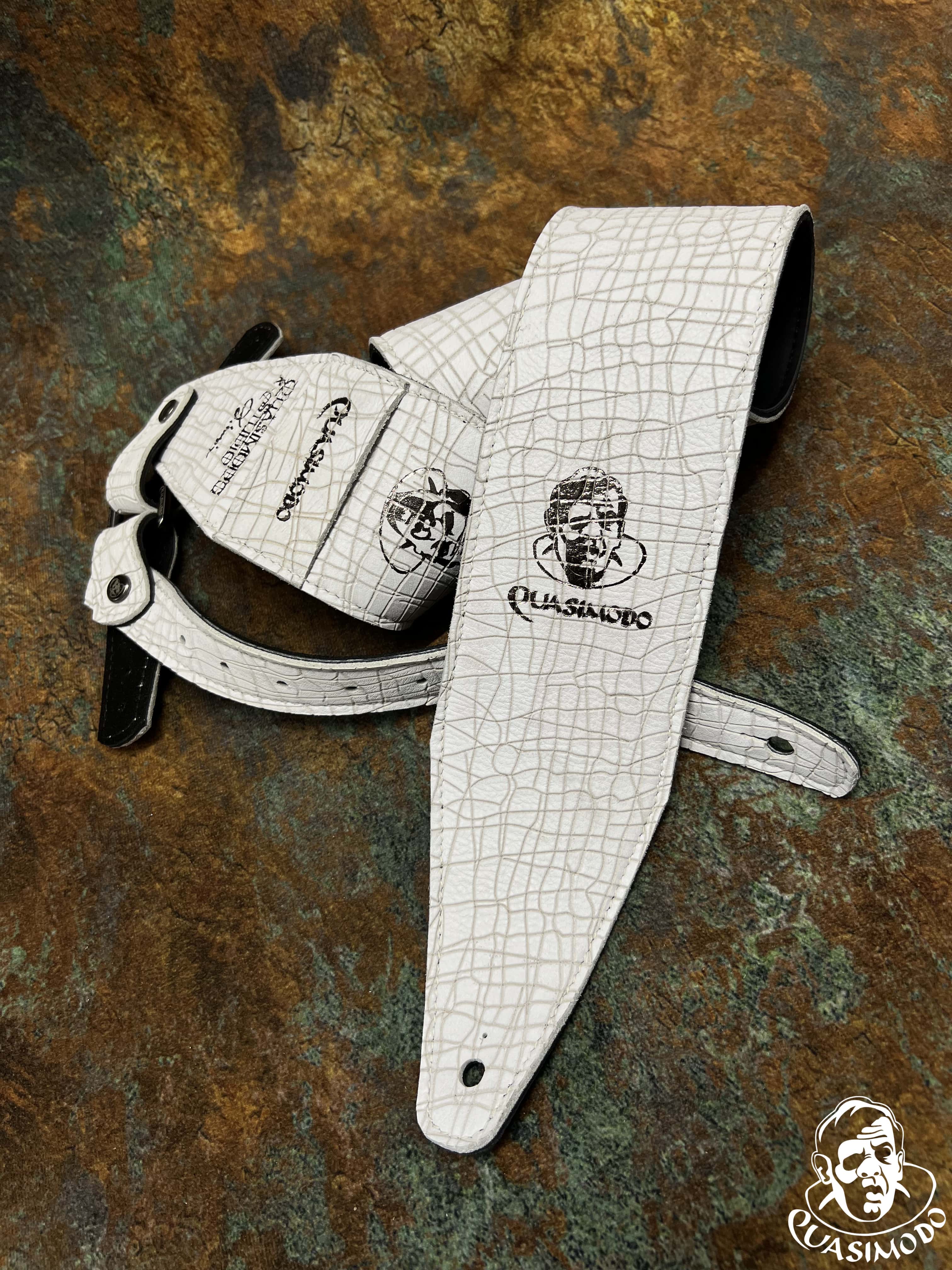 Image of Limited edition custom guitar strap-Face-Limit Design-L-328