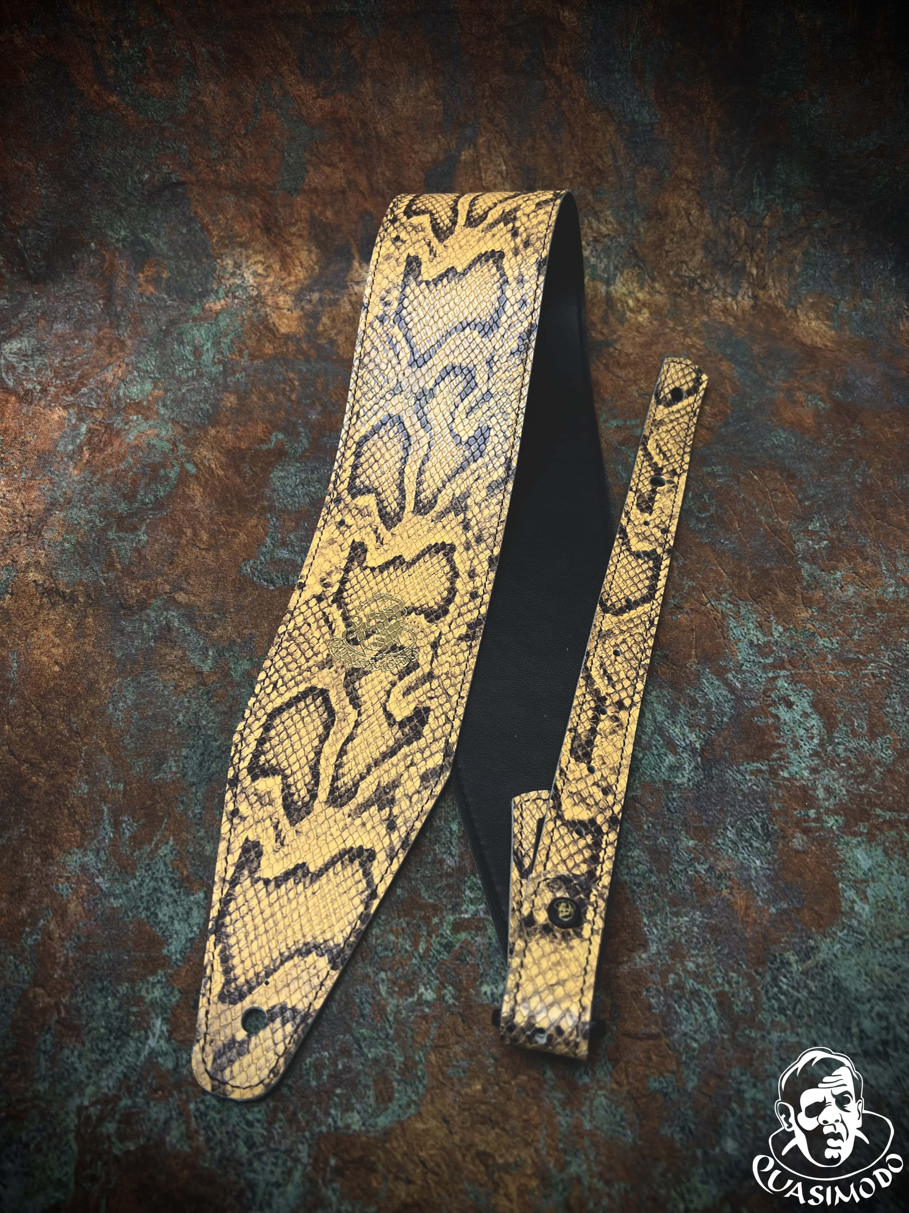 Image of Limited edition custom guitar strap-Face-Limit Design-L-351