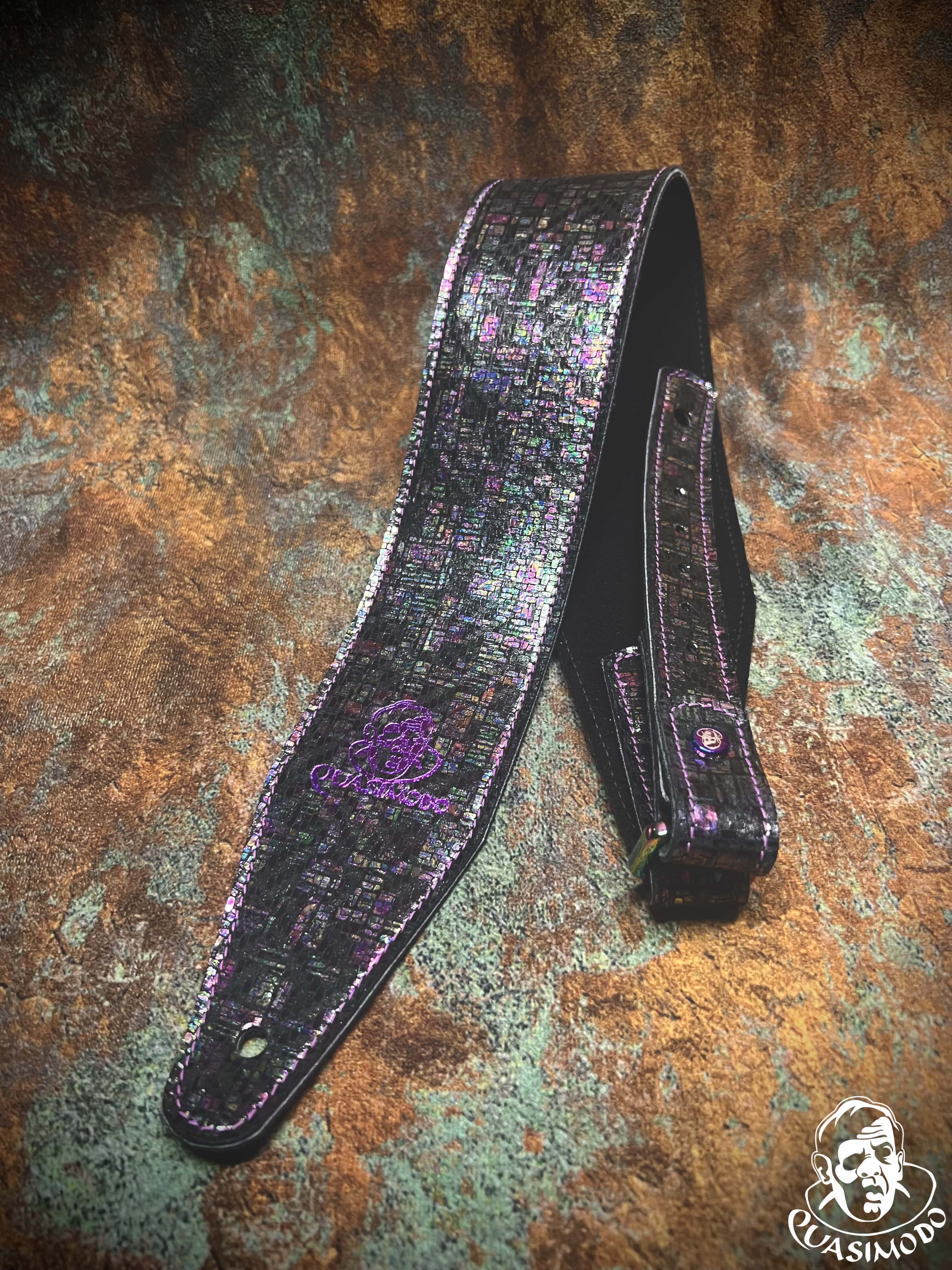 Image of Limited edition custom guitar strap-Face-Limit Design-L-368