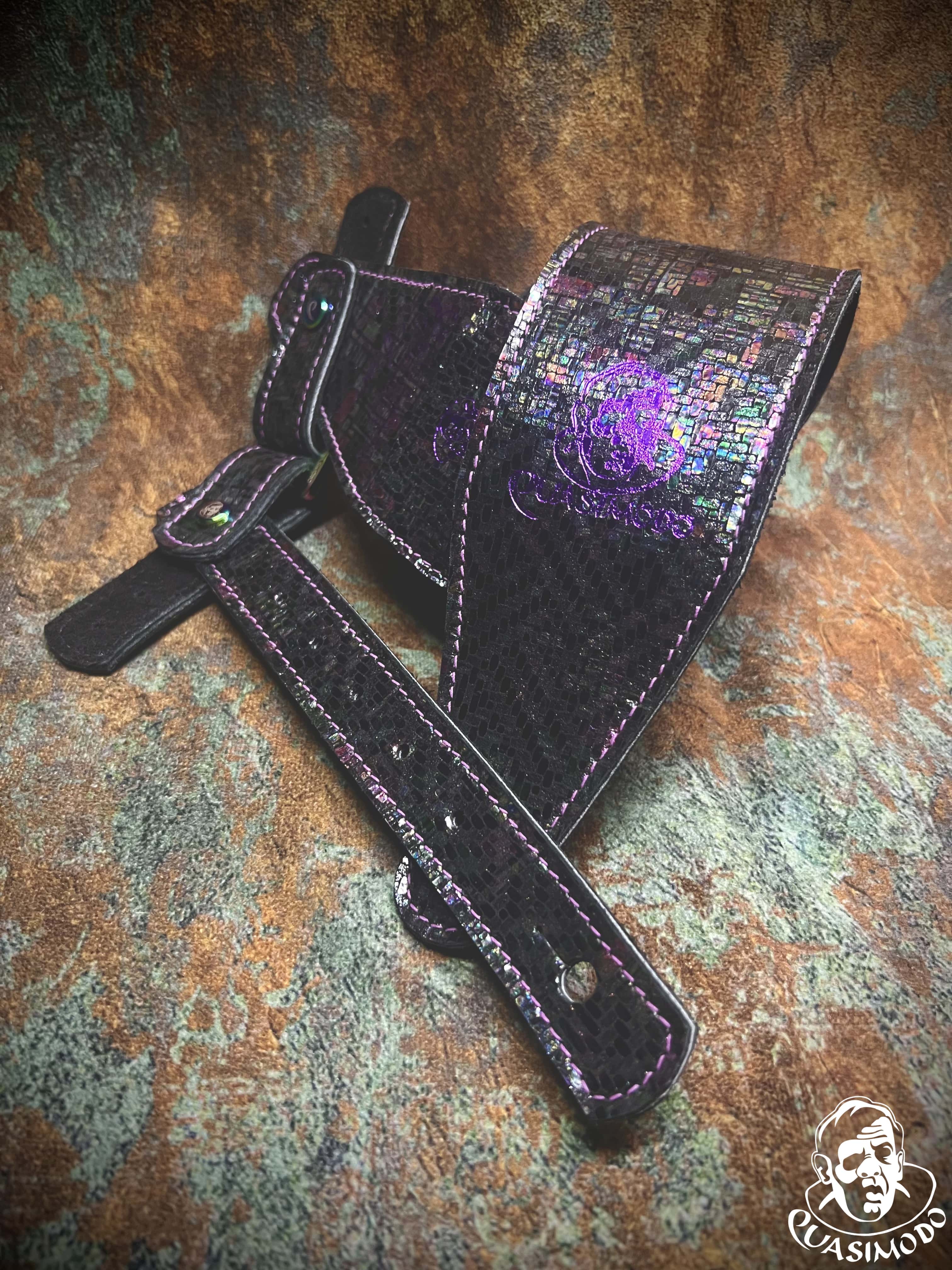 Image of Limited edition custom guitar strap-Face-Limit Design-L-368