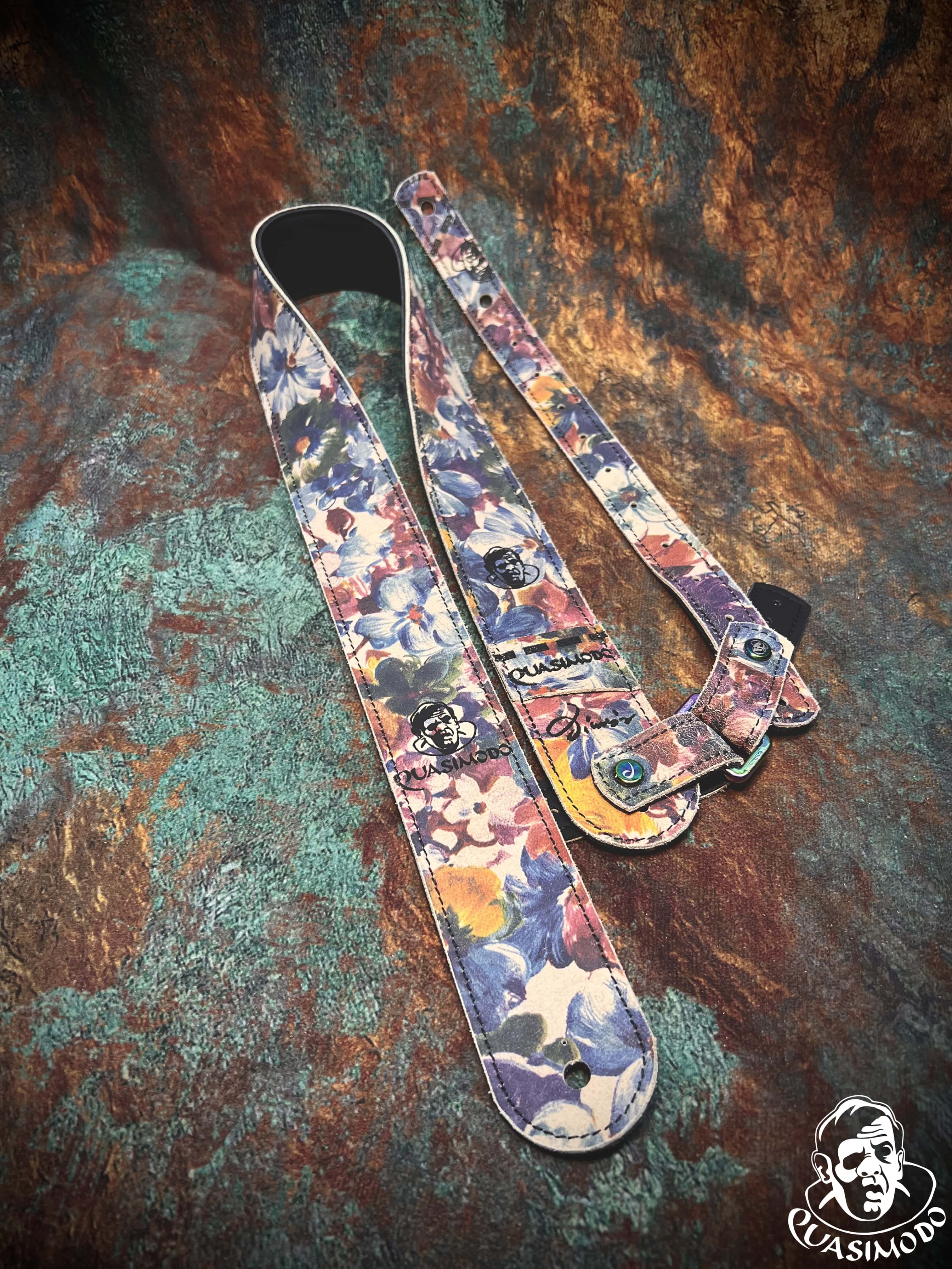 Image of Limited edition custom guitar strap-Face-Limit Design-L-458