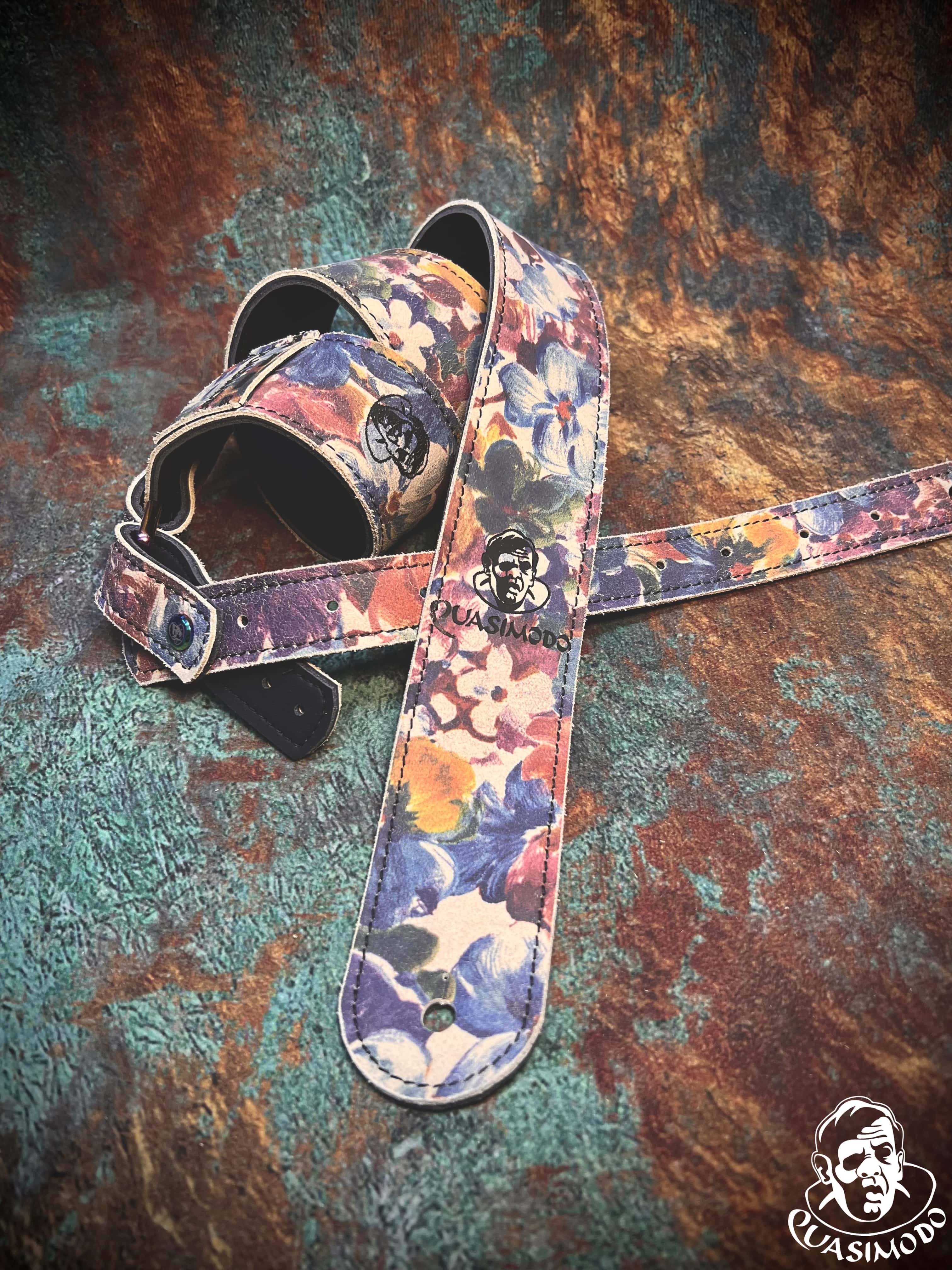 Image of Limited edition custom guitar strap-Face-Limit Design-L-458