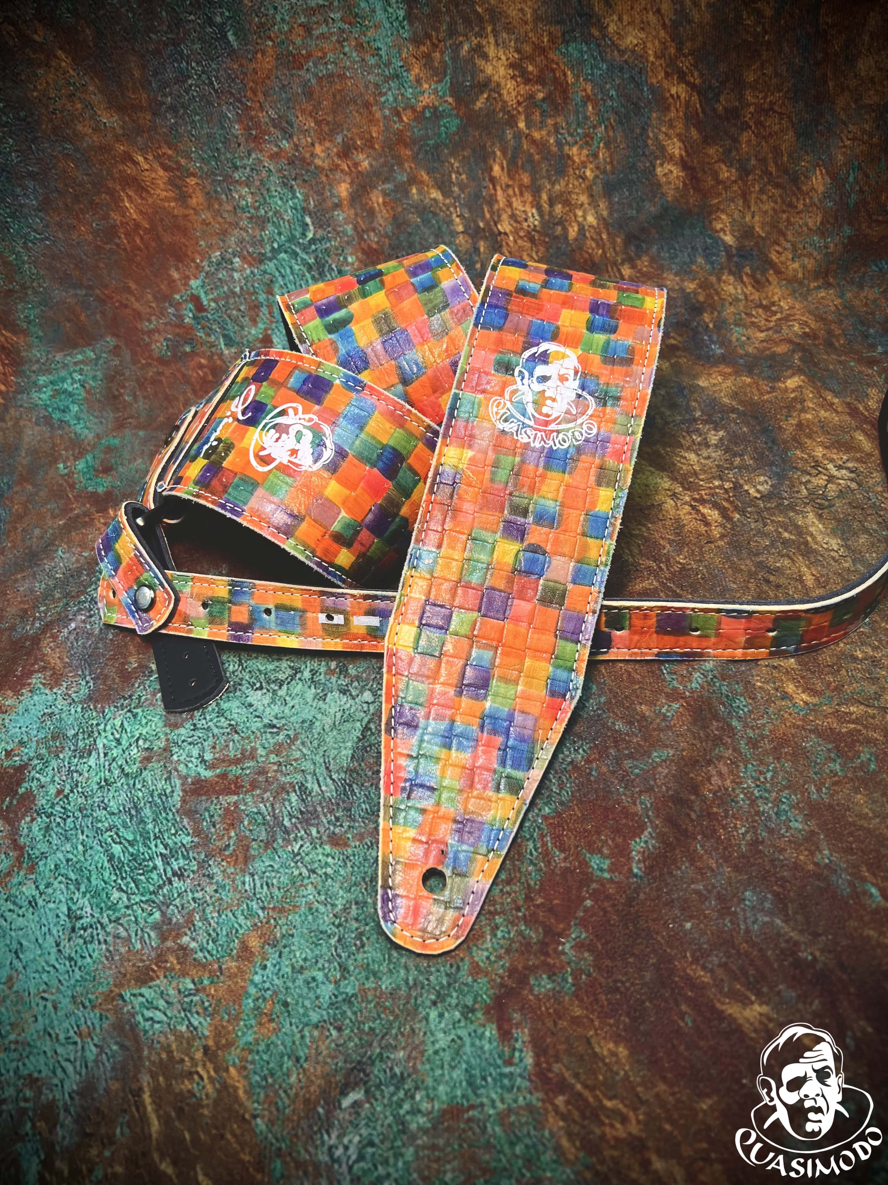 Image of Limited edition custom guitar strap-Face-Limit Design-L-470