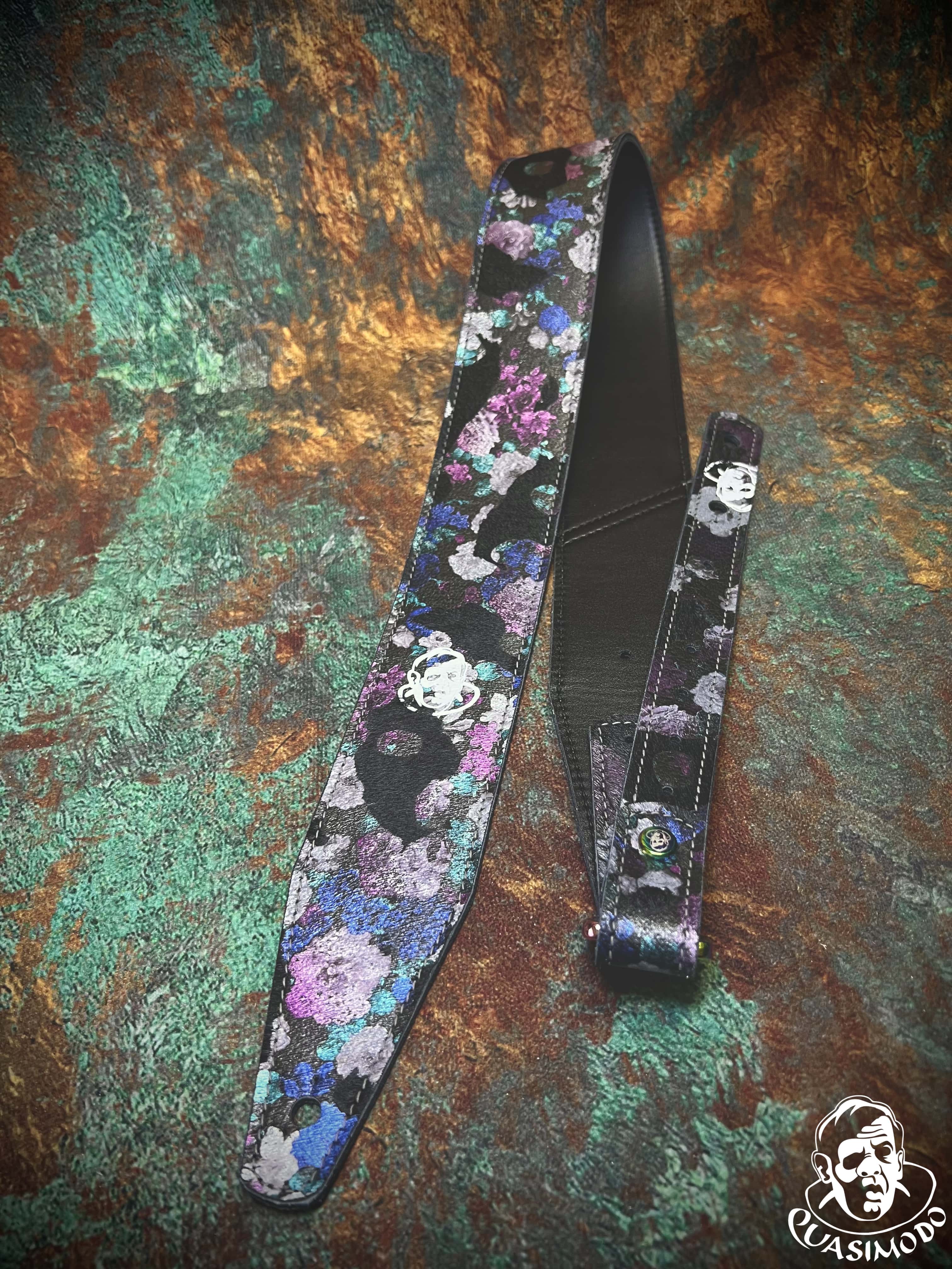 Image of Limited edition custom guitar strap-Face-Limit Design-L-472
