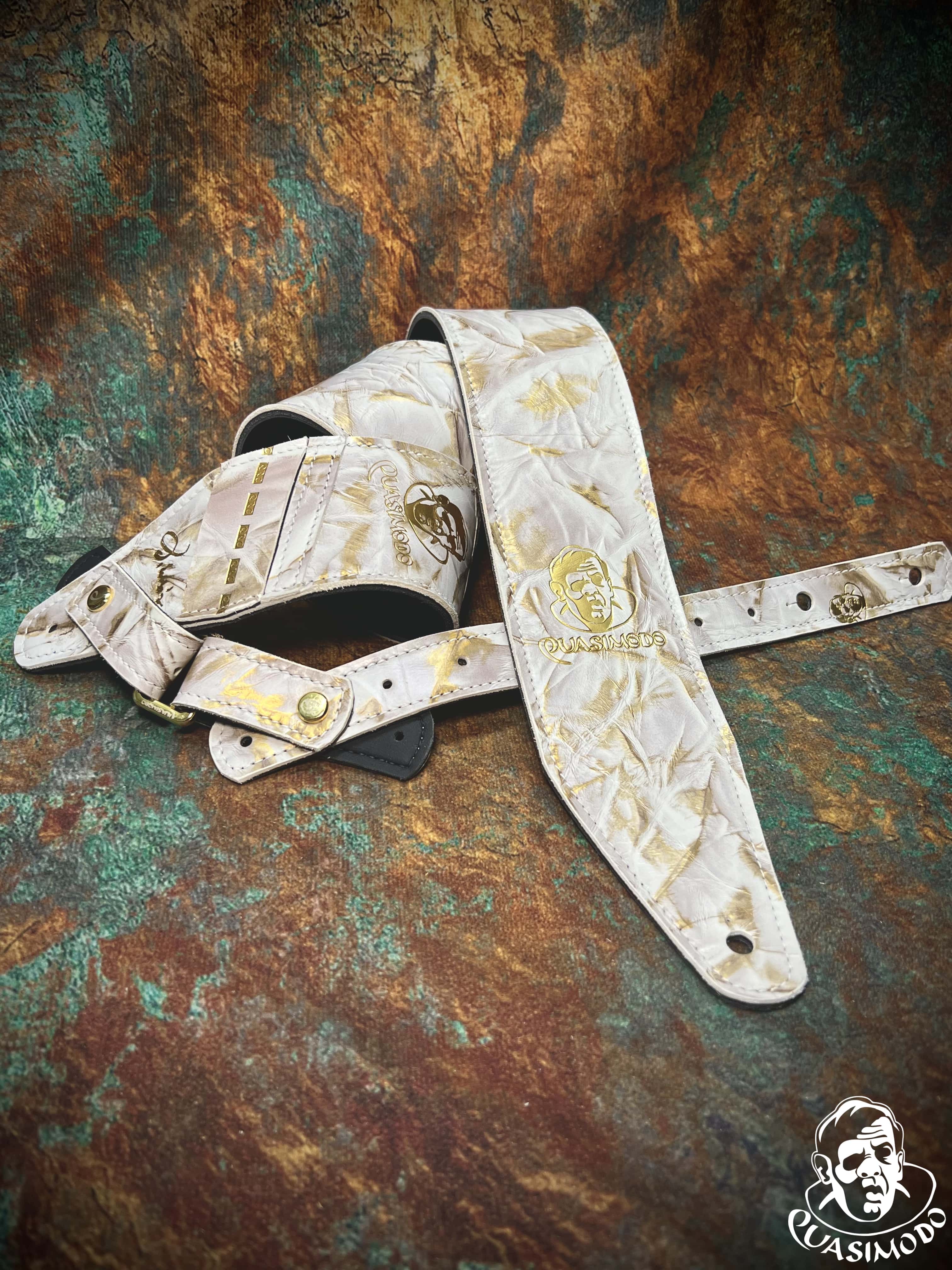 Image of Limited edition custom guitar strap-Face-Limit Design-L-475