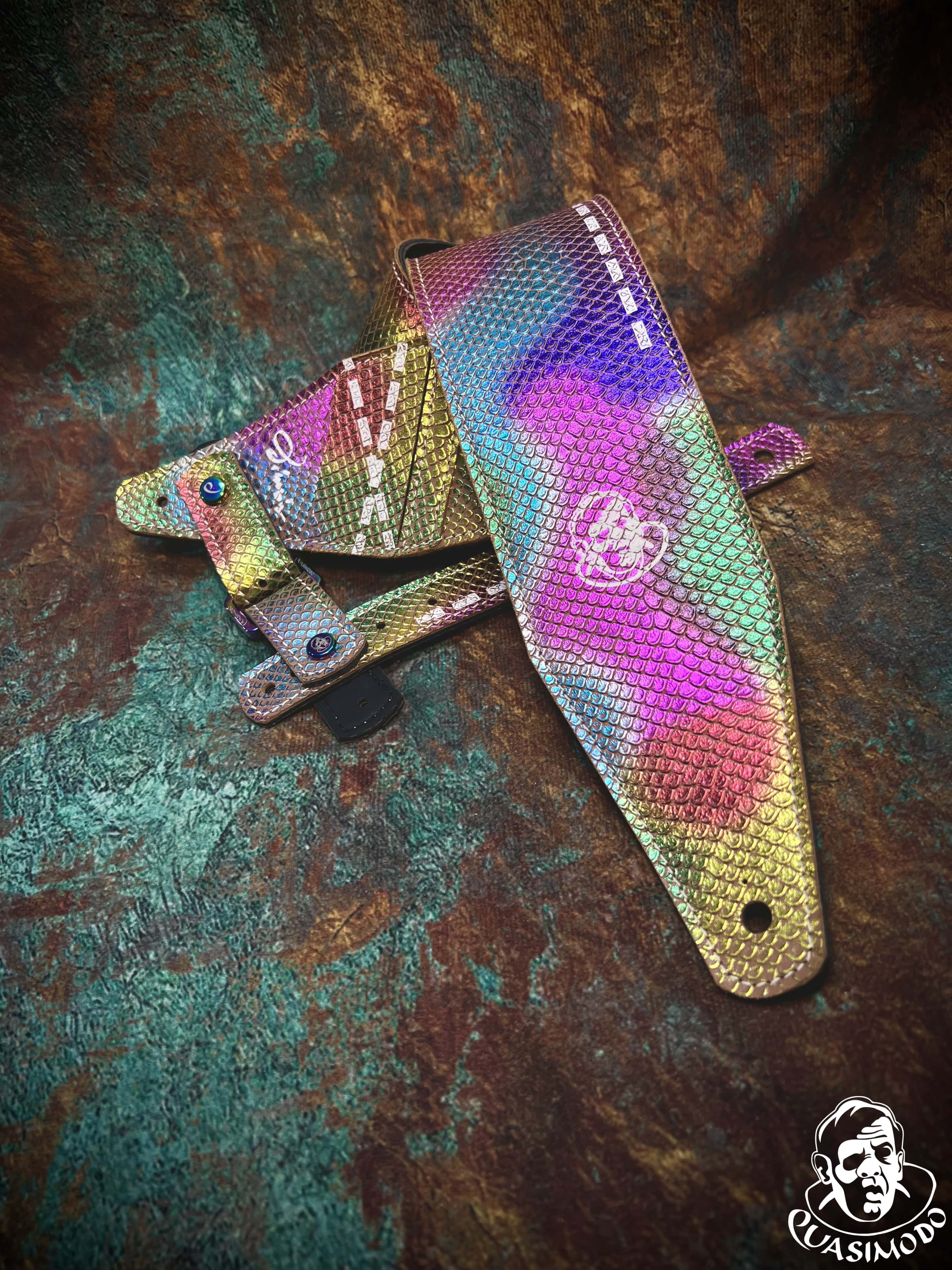 Image of Limited edition custom guitar strap-Face-Limit Design-L-552