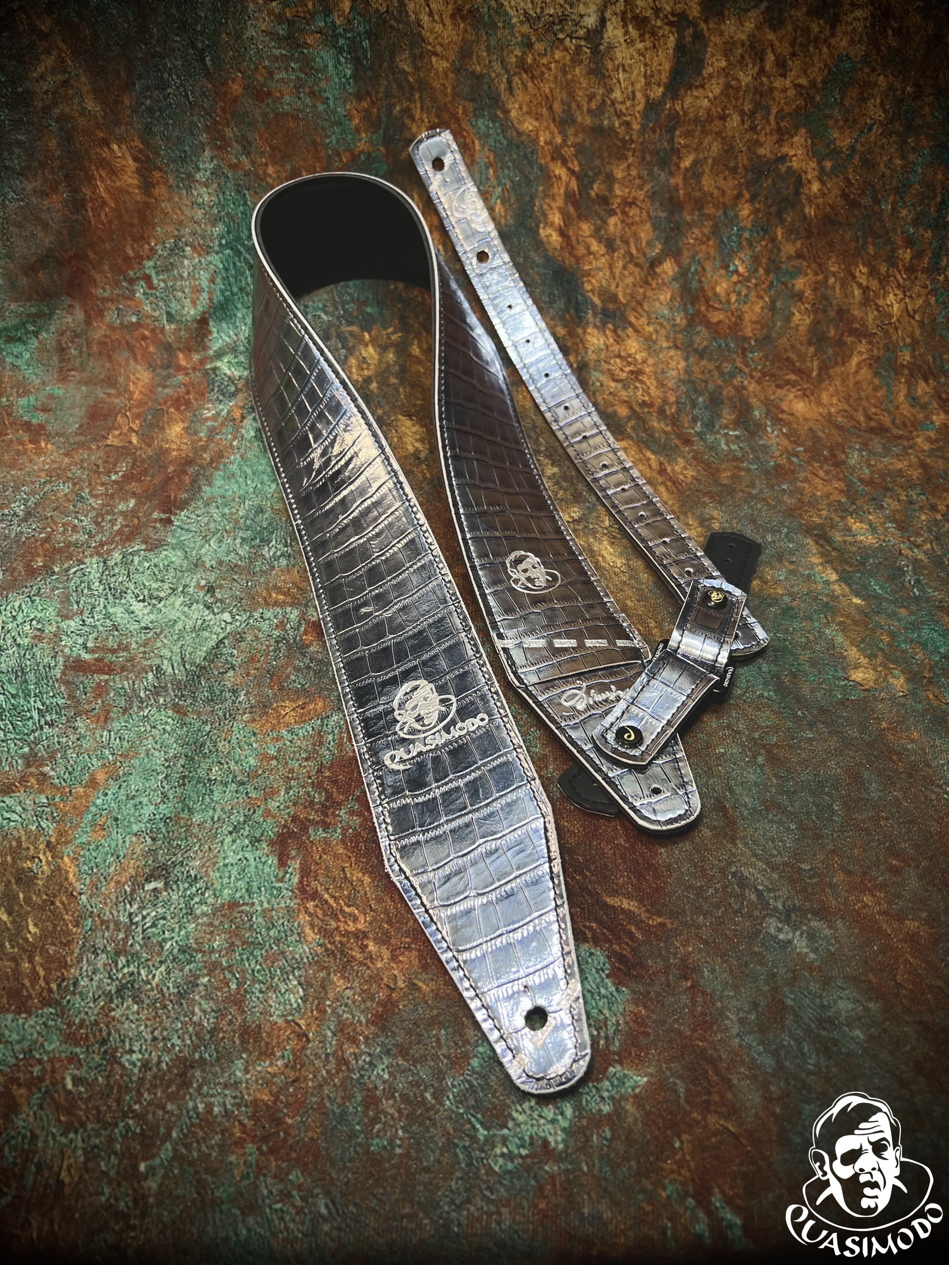 Image of Limited edition custom guitar strap-Face-Limit Design-L-564